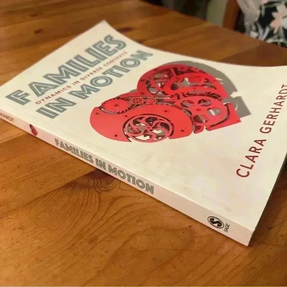 FAMILIES DYNAMICS IN DIVERSE CONTEXTS IN MOTION Clara Gerhardt - Picture 4 of 5